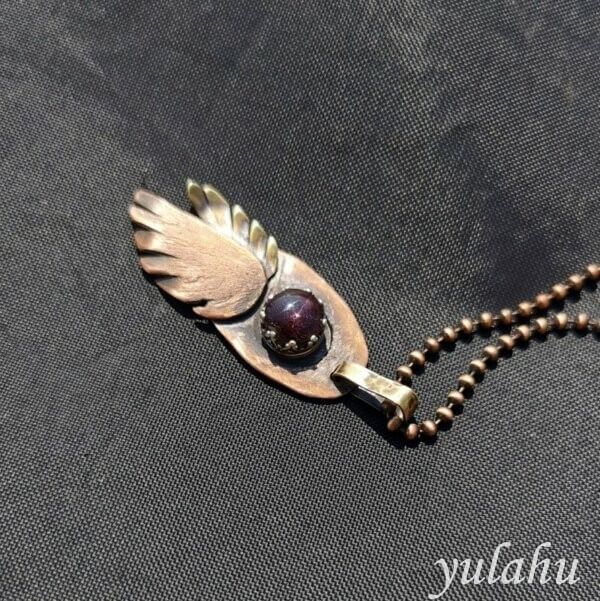 Little Star Ruby Saphire pendant with wings
