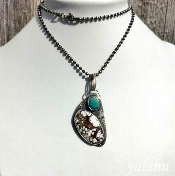 wildhorse mini pendant necklace5